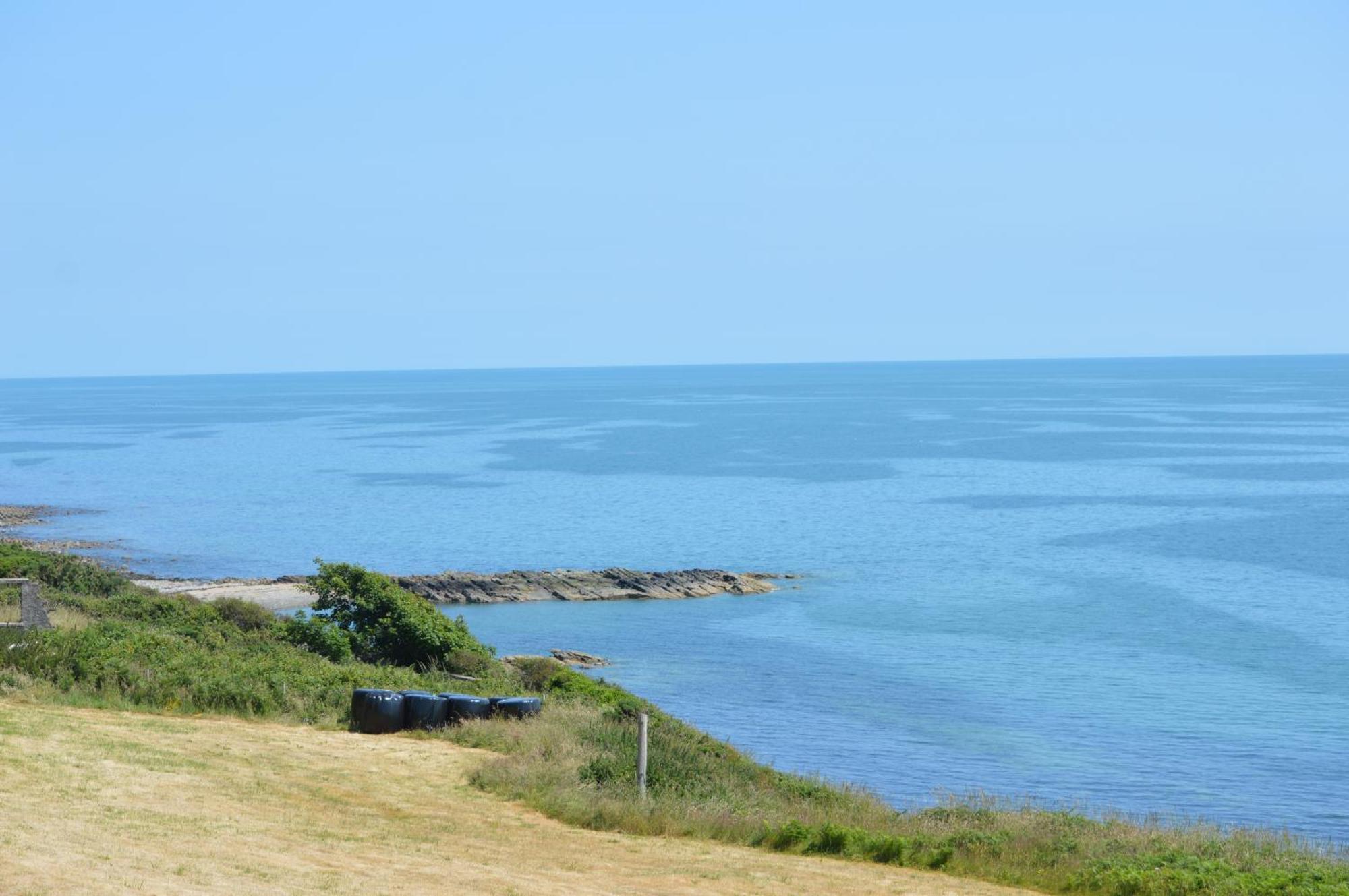 Carrick Cove Self Contained Accomodation With Private Decking Annalong Εξωτερικό φωτογραφία