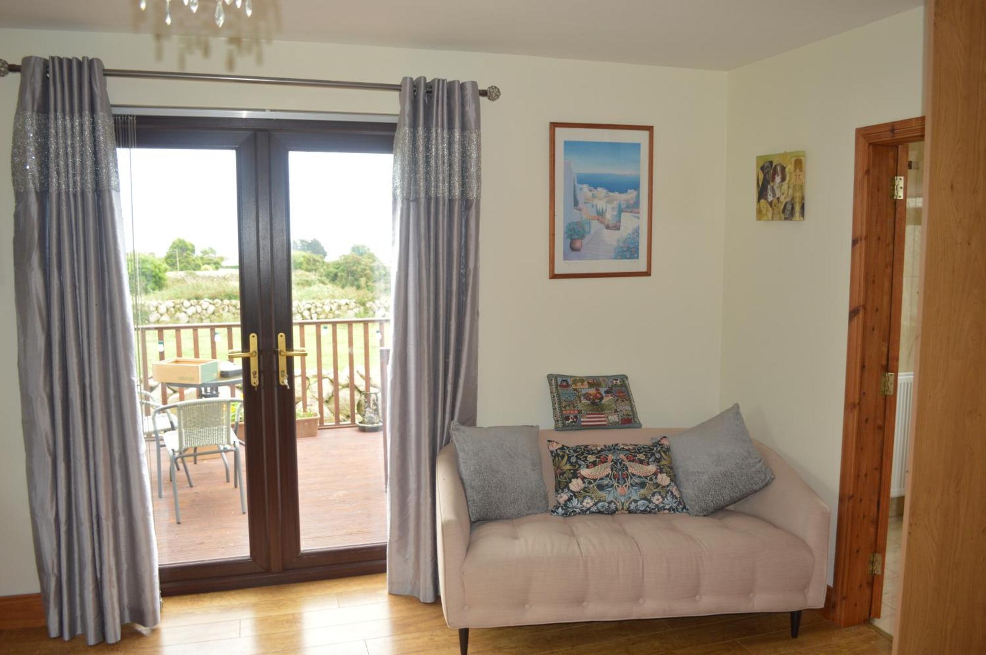 Carrick Cove Self Contained Accomodation With Private Decking Annalong Εξωτερικό φωτογραφία